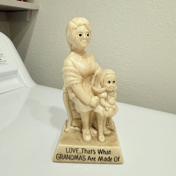 1971 Russ Berries "Love That's What GRANDMAS Are Made Of" - Picture 10 of 14